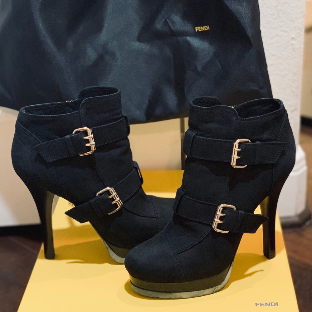 FENDI Black Leather Ankle Boots NWT Size 9.5